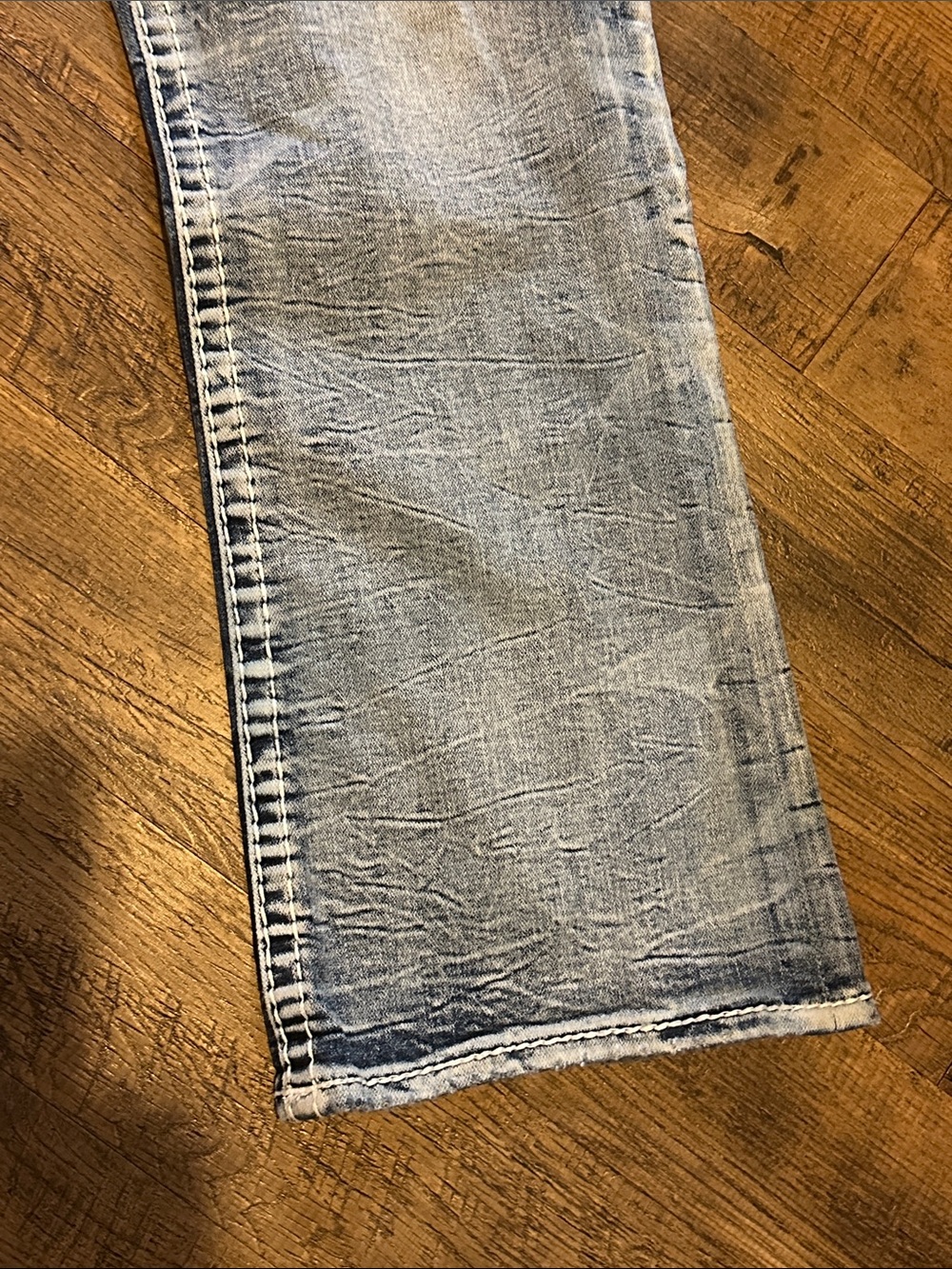 Rock Revival Light Wash Boot Cut Jeans with Embroidered Pocket - Picture 6 of 9